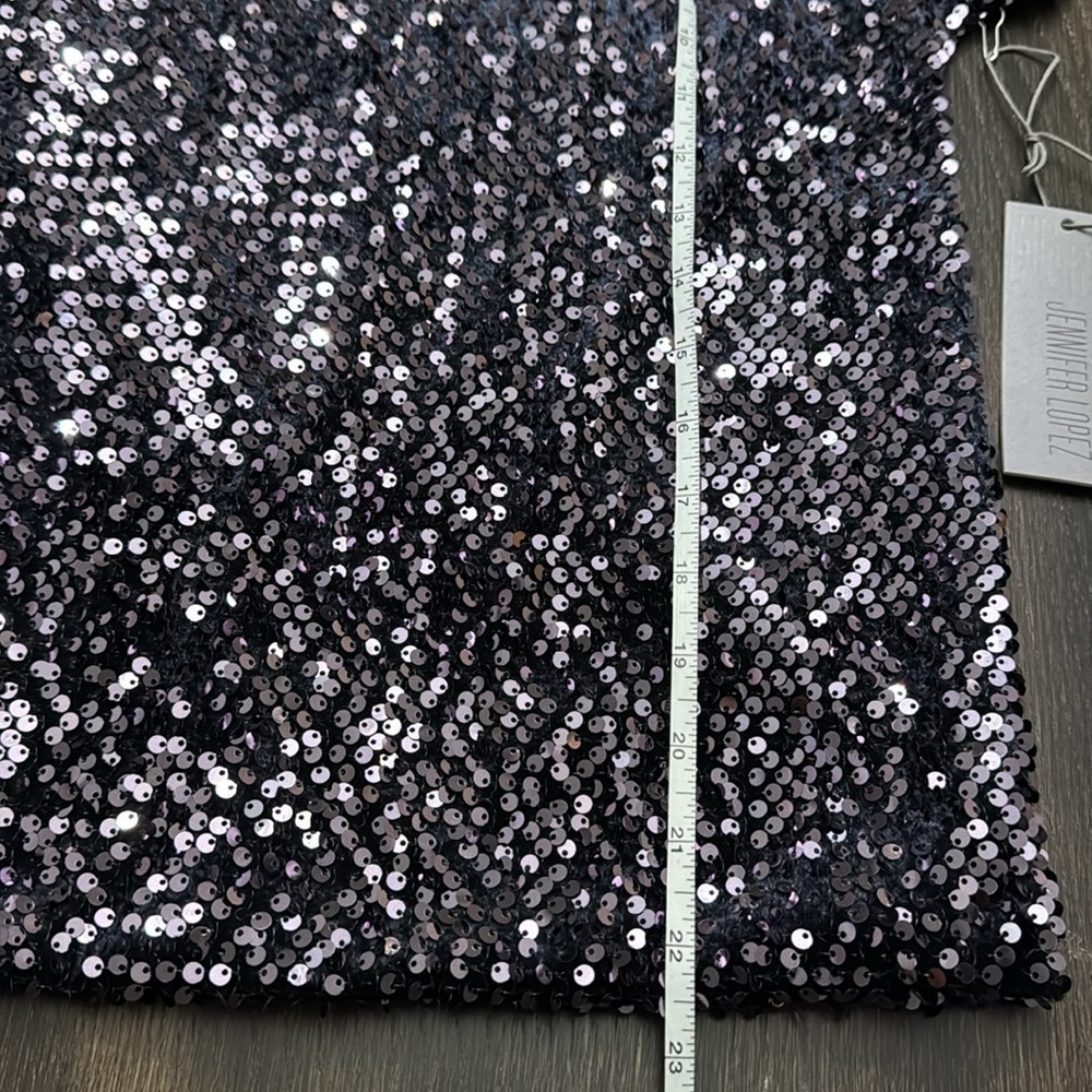 NEW WITH TAG JENNIFER LOPEZ NAVY SEQUIN TOP SIZE MEDIUM - Picture 5 of 5